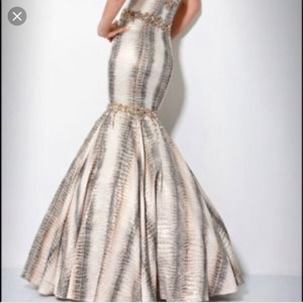 Jovani snakeskin mermaid formal dress - Picture 2 of 8